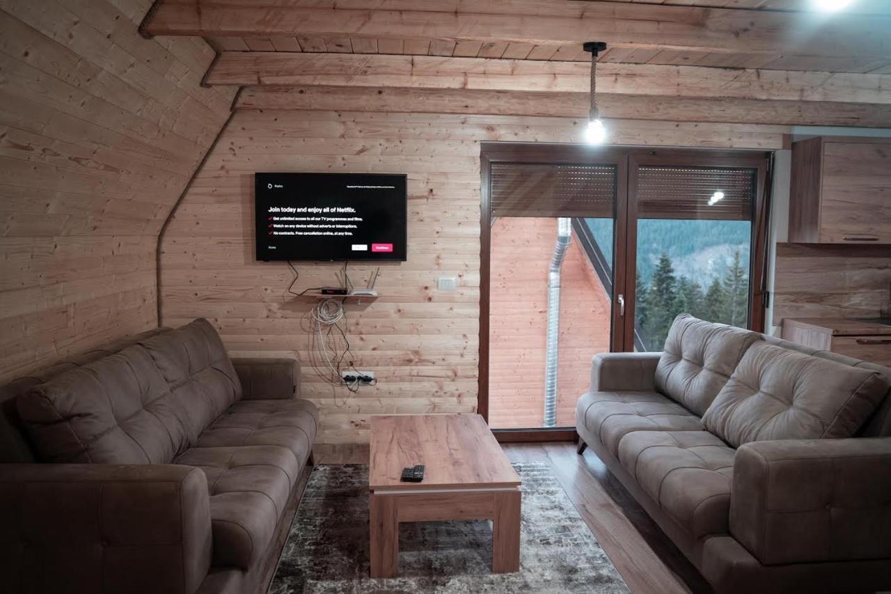 Villa Route Rugove Печ Екстер'єр фото