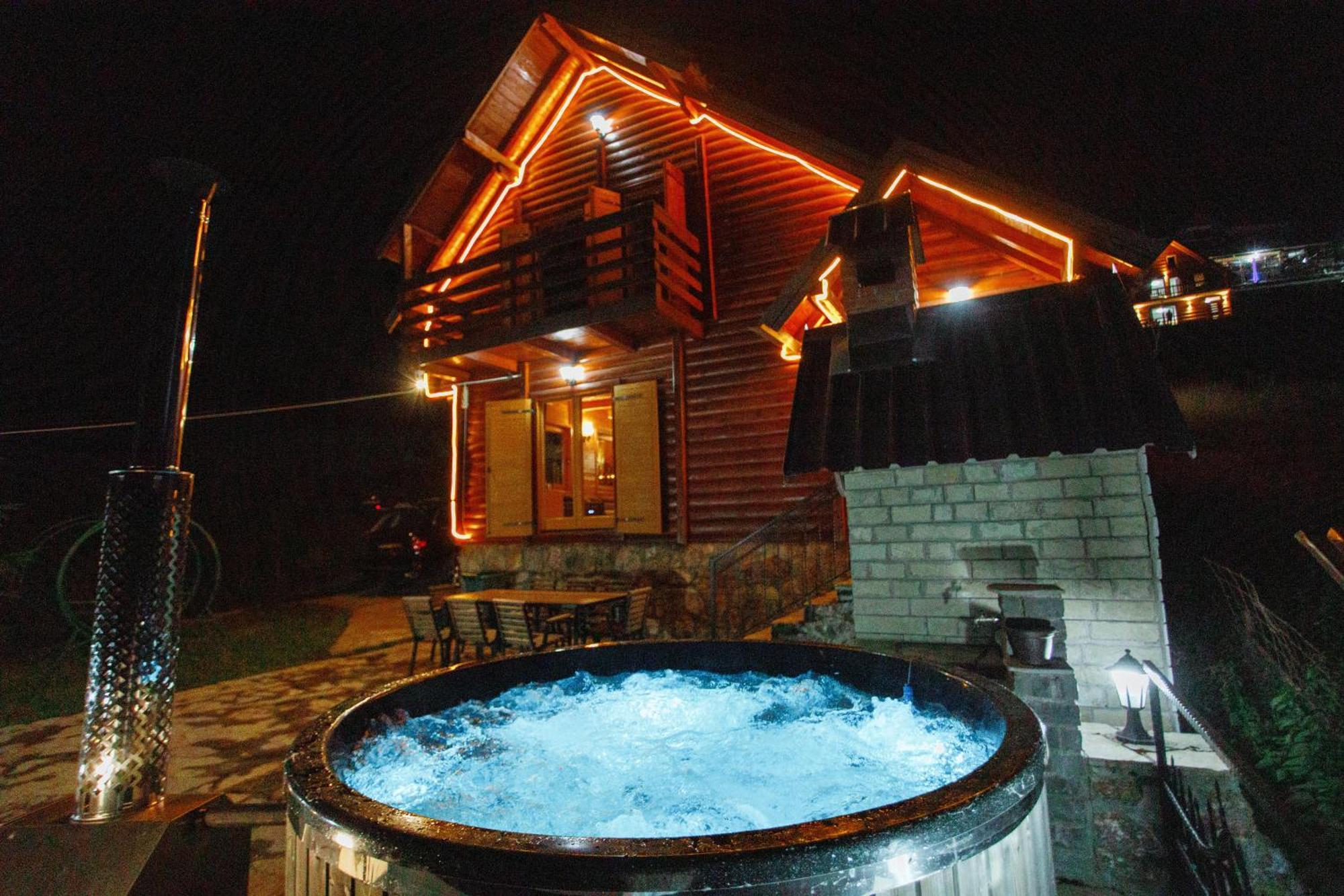 Villa Route Rugove Печ Екстер'єр фото