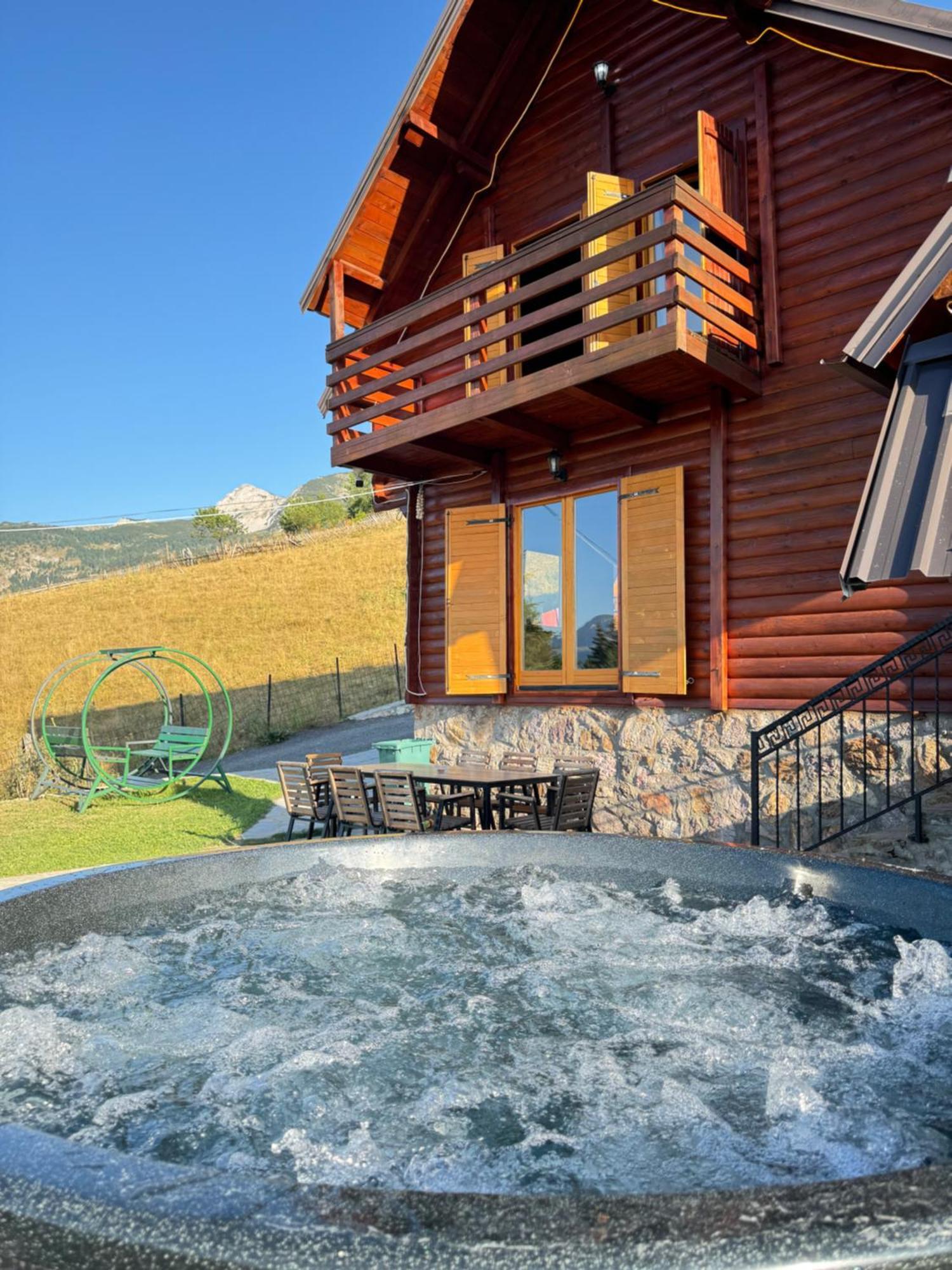 Villa Route Rugove Печ Екстер'єр фото